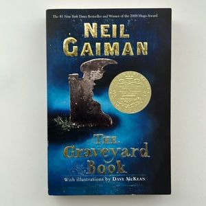🌼4 for $25 🌼 The Graveyard Book by Neil Gaiman